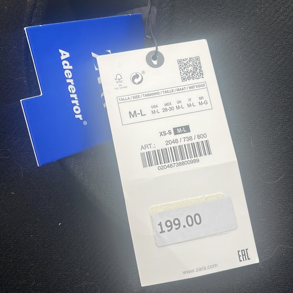 Zara bomber jacket. A little oversized feeling, M/L is the size. Nice and warm. - Picture 2 of 2